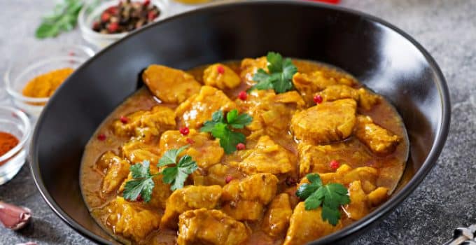 curry with chicken onions indian food asian cuisine 2829 4415