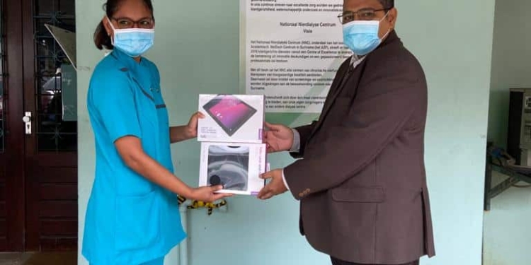 tablet voor de nierdialyse afdeling