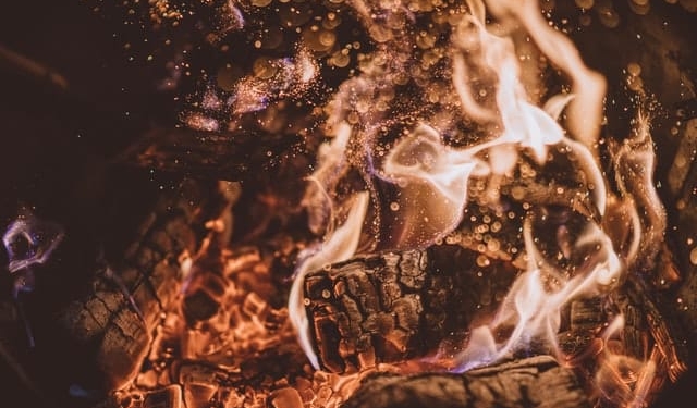 joshua newton Igct8iZucFI unsplash
