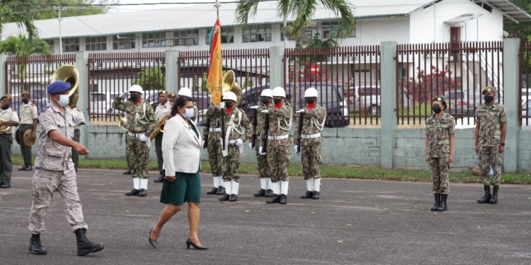 defensie mathoera militairen