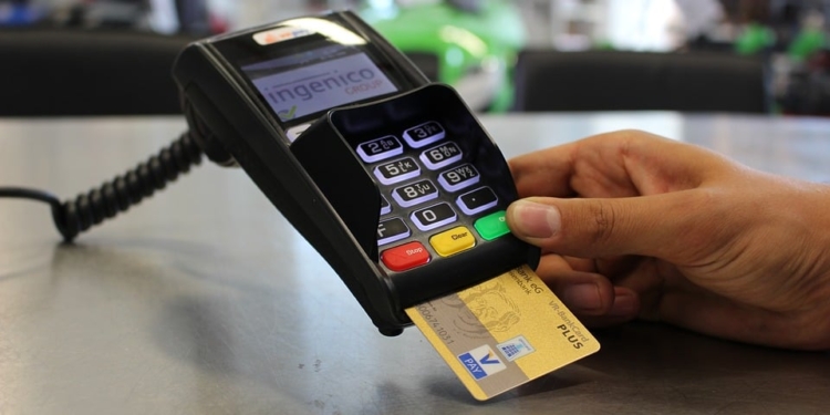 geldautomaat pinmachine atm