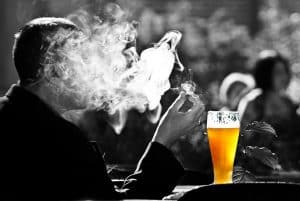 roken rook tabak sigaret bier alcohol dronken | GFC Nieuws