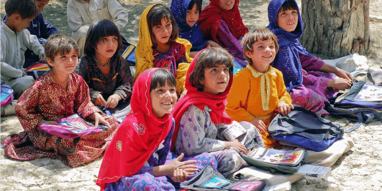 afghanistan schoolkinderen