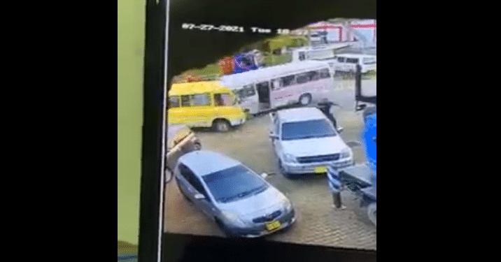 frontale botsing bussen