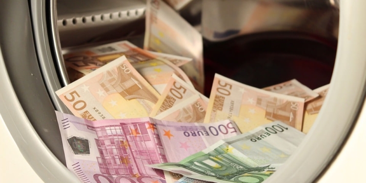geld dollar euro veiling koers valuta witwassen