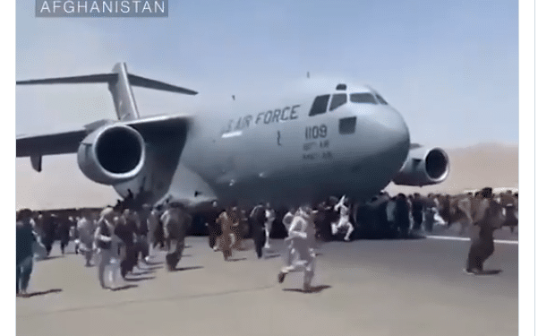 vliegtuig kabul