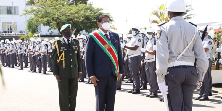President Chandrikapersad Santokhi jaarrede suriname begroting