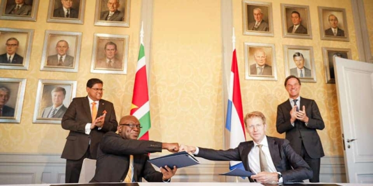 amoksi santokhi rutte