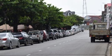 Parkeer Autoriteit moet structuur brengen in parkeren en mobiliteit in Paramaribo.