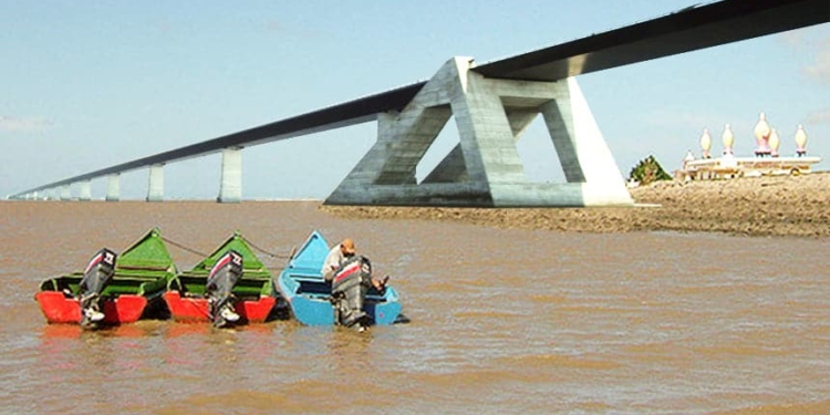 corantijnbrug