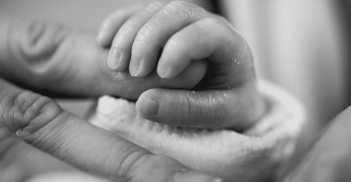 babyhandje