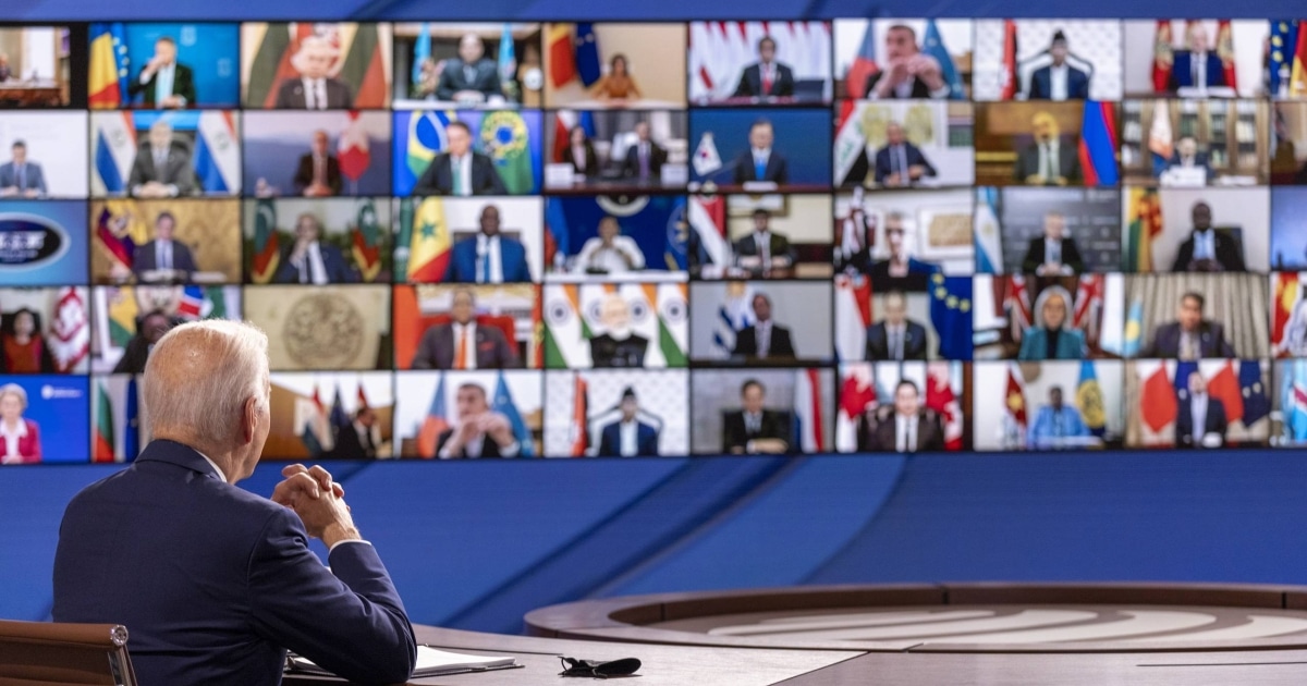 Santokhi staat stil bij belang instandhouding democratie tijdens ‘Summit for Democracy’