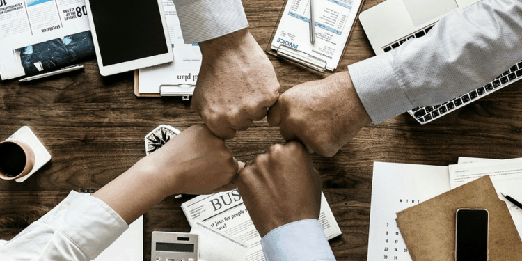 bedrijf samenwerken