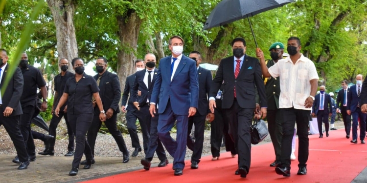santokhi en bolsonaro