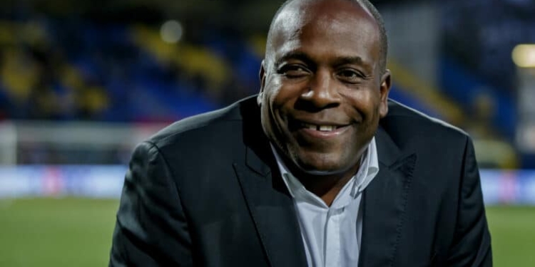 stanley menzo