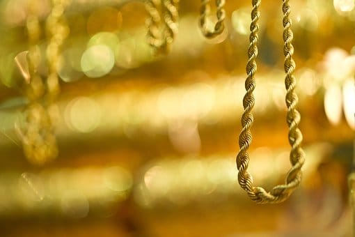 Diefstal van gouden sieraden ter waarde van SRD 85.000