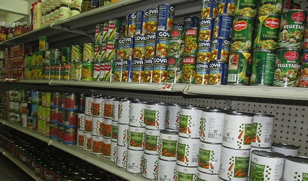 supermarkt surinamebasisgoederen