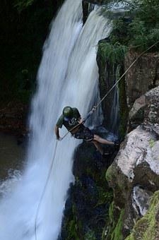 waterval abseilen83162  340