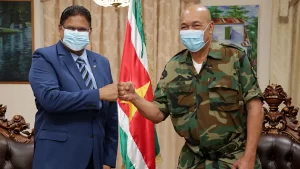 santokhi en bouterse gesprek