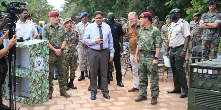 santokhi van der zwan defensie nl leger militairen