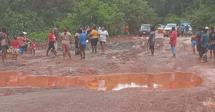 wegbarricade bigi poika
