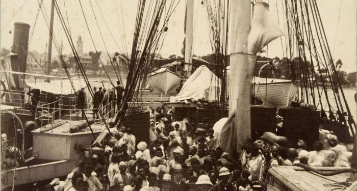 Tropenmuseum Royal Tropical Institute Objectnumber 60012353 Brits Indische immigranten aan boord