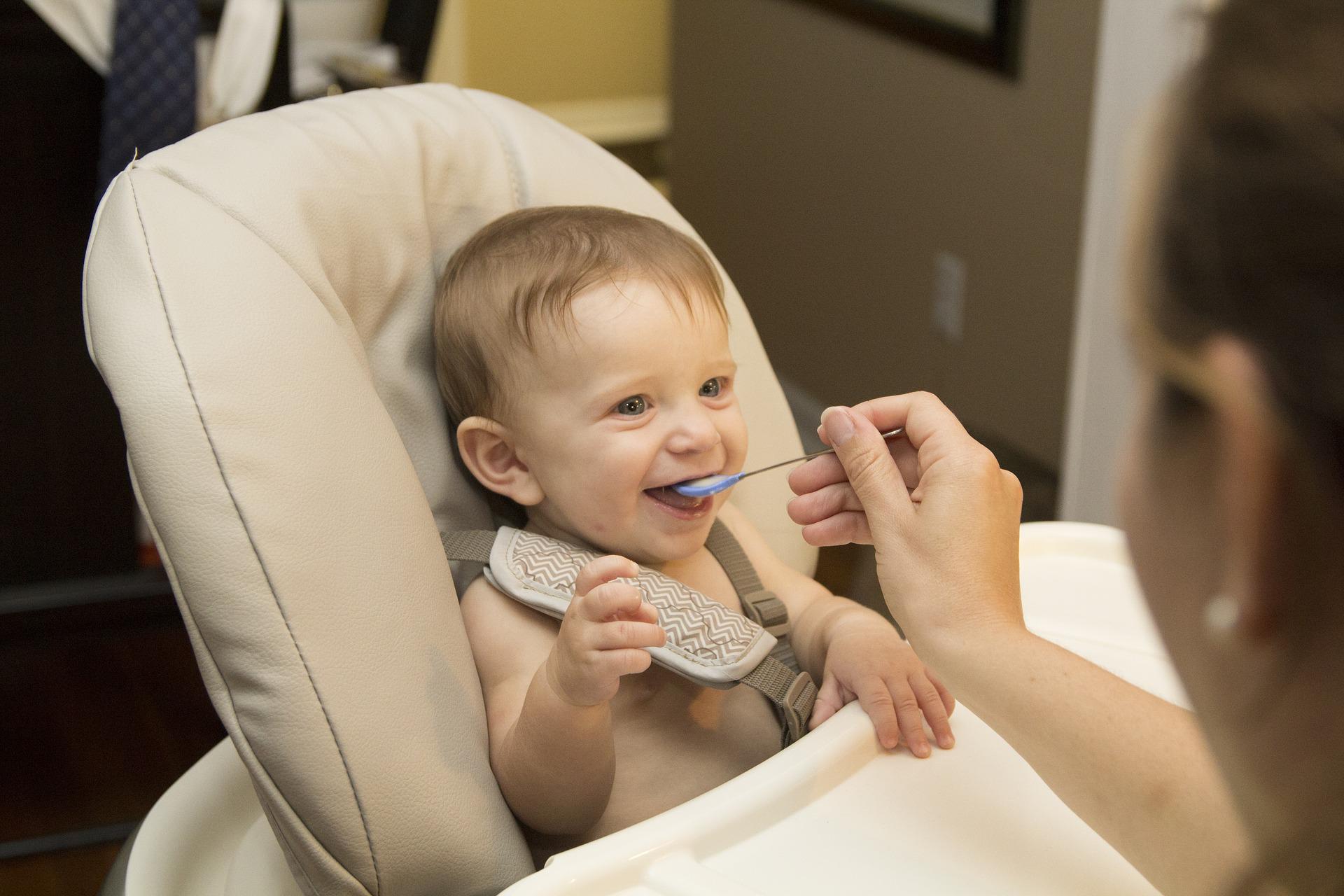 baby voeding