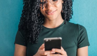 telefoon vrouw 1 | GFC Nieuws