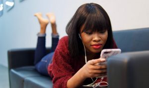 vrouw telefoon | GFC