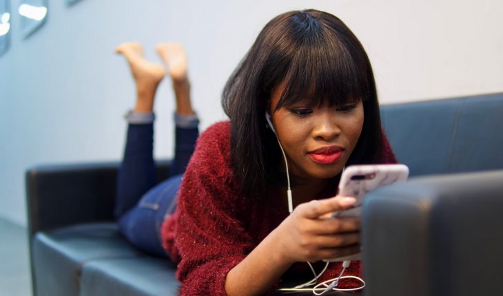 vrouw telefoon | GFC
