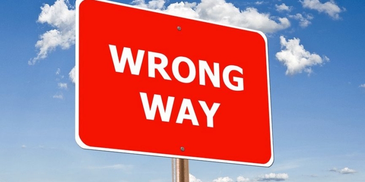 blunder wrong way