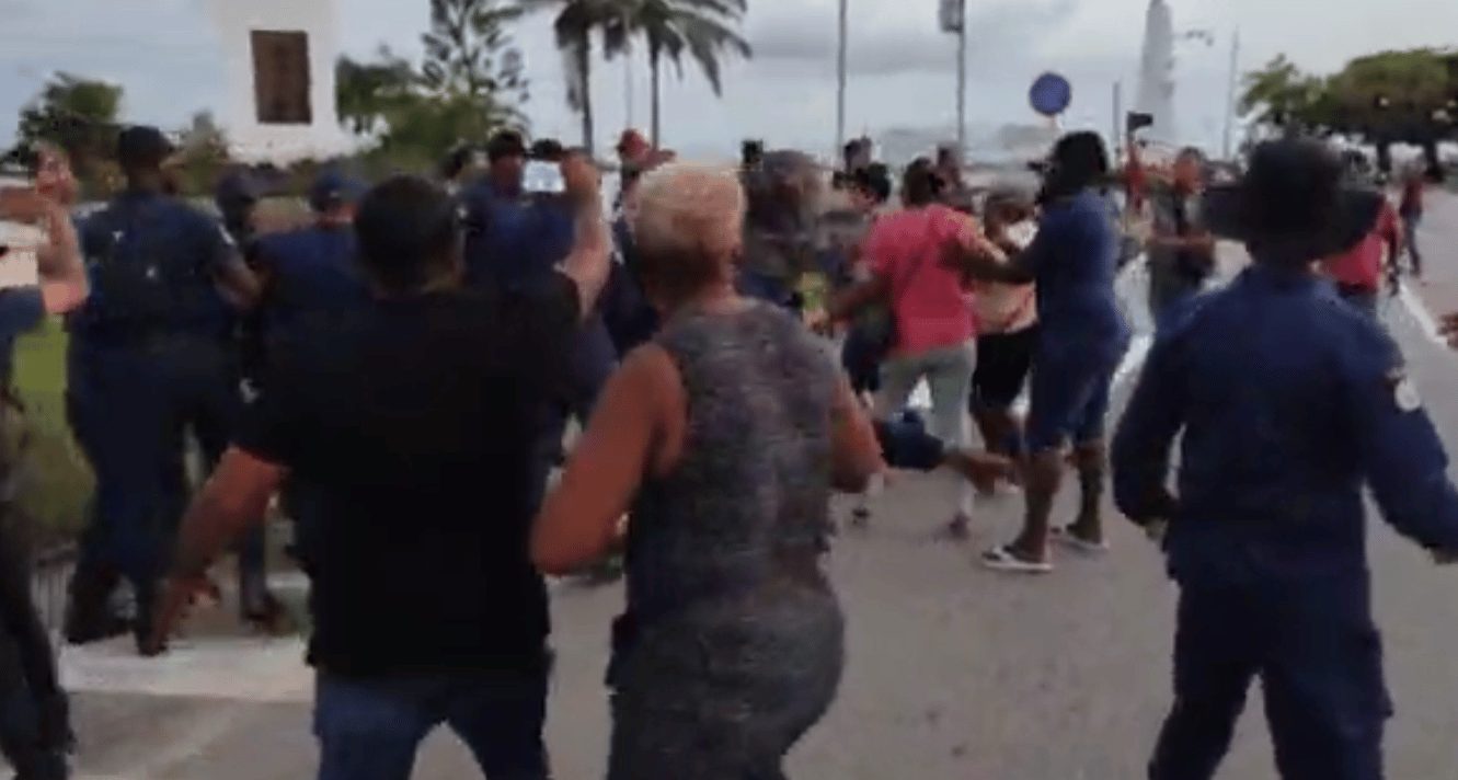 opstootje politie protest