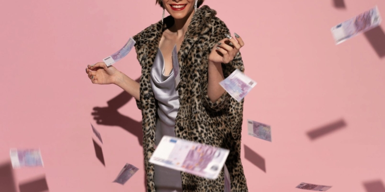 vrouw geld