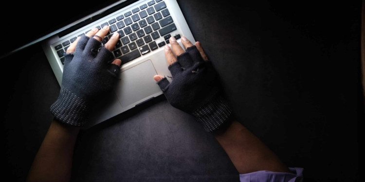 cybercrime hack password interner fraude  scaled