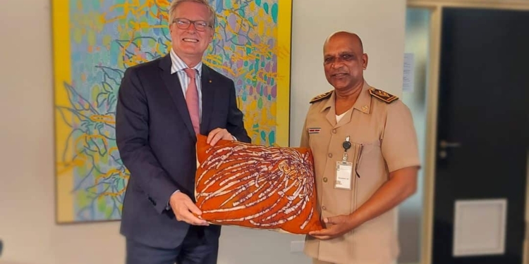 dc bhola en nederlandse ambassedeur