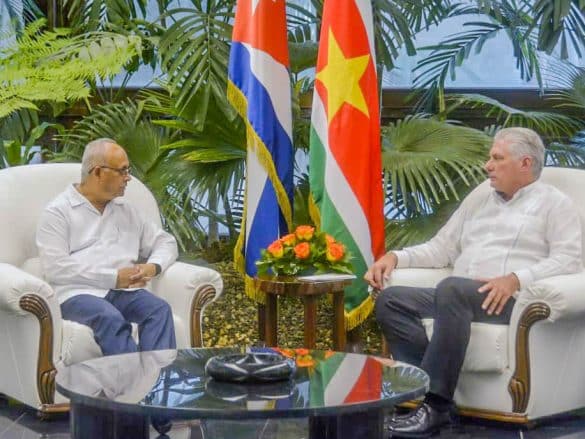 2022.09.08 BIBIS Meeting President Cuba Z.E. Miguel Diaz Canel Bermudez 02 585x439 1