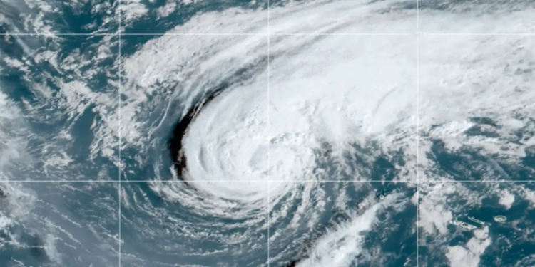 aruba bonaire en curacao waarschuwen inwoners voor tropische storm