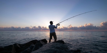 hengelaar vissen rivier water hengelen scaled