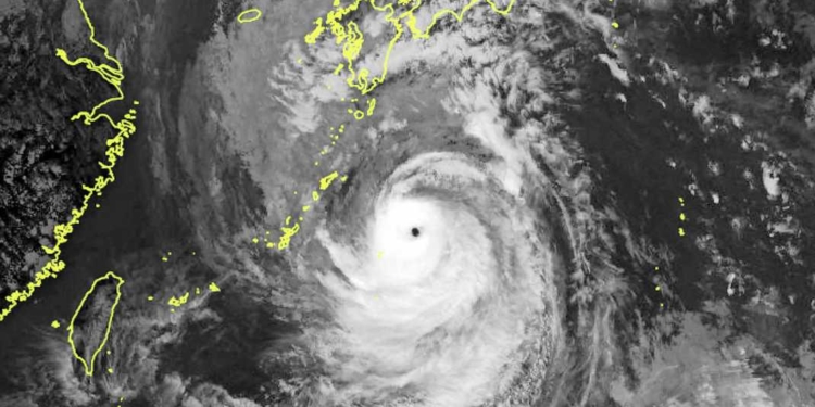 orkaan tyfoon onweer tyfoon