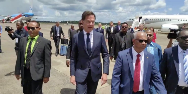 rutte in suriname