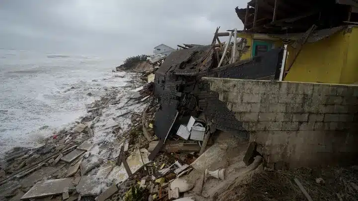 Tropische storm Nicole laat minstens 5 doden achter, nu actief in Georgia