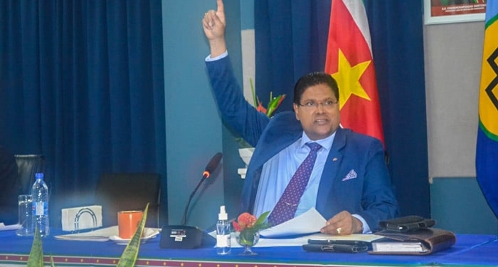 President Chandrikapersad Santokhi caricom vergadering