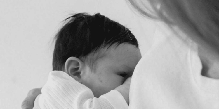 borstvoeding baby