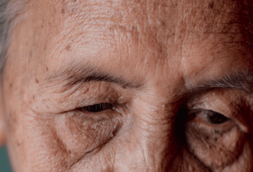 vrouw bejaard oud senior