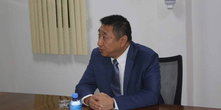 ambassadeur van de Volksrepubliek China dhr. Han Jing