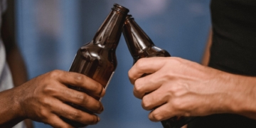 bier alcohol vrienden
