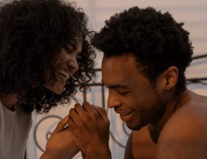 Echte mannen houden niet van vrouwen die hen niet respecteren 1 Koppel stel
