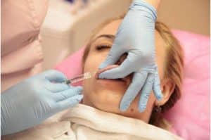 lip injection cosmetische behandeling facelift | GFC Nieuws