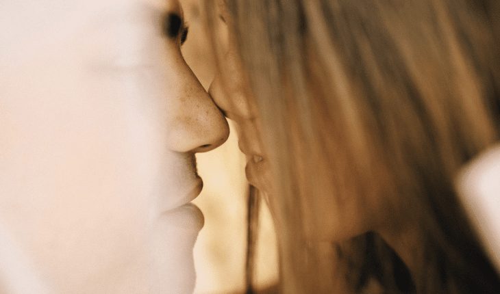 koppel stel zoenen liefde | GFC