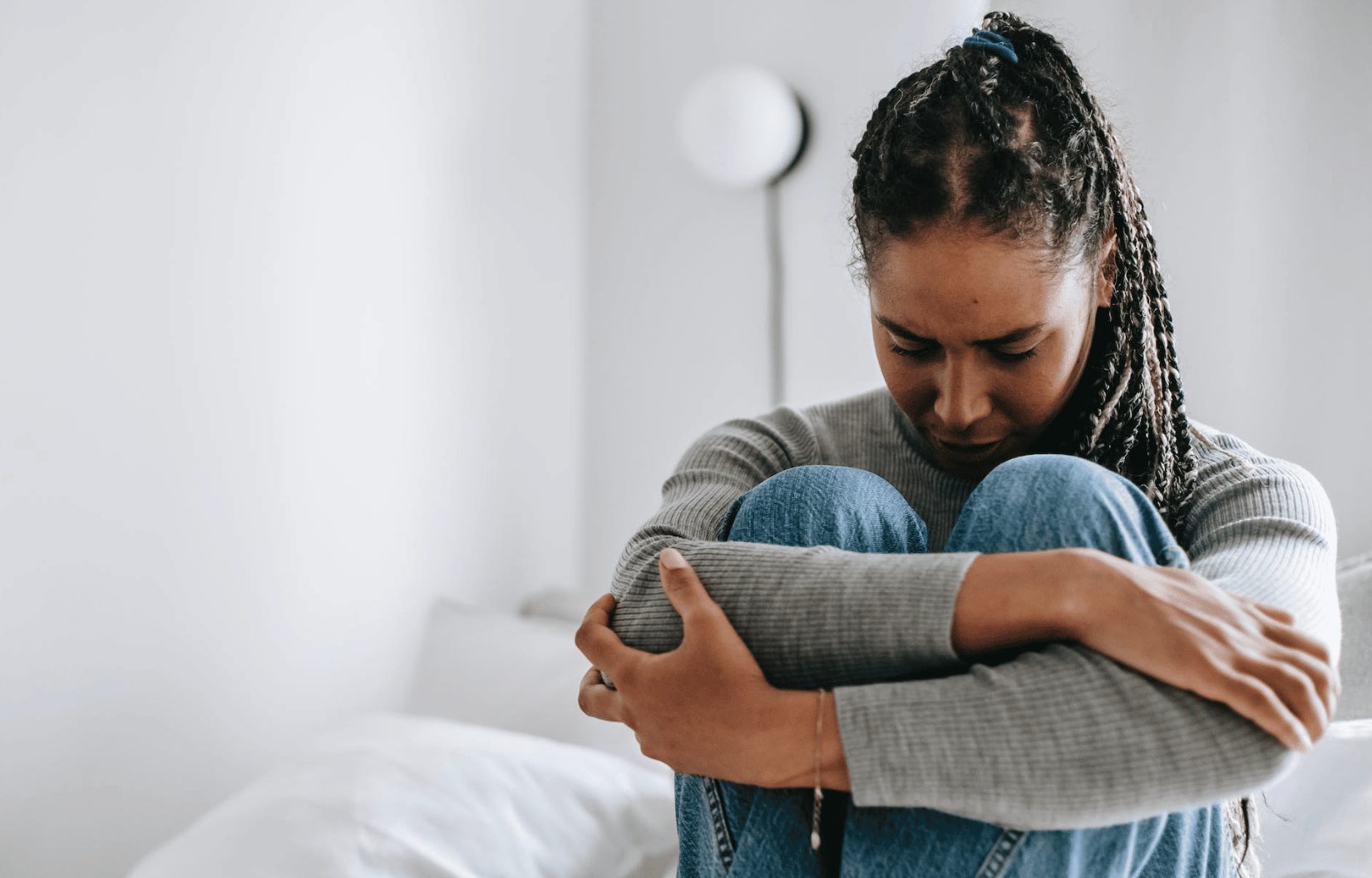 vrouw depressief huilen verdriet